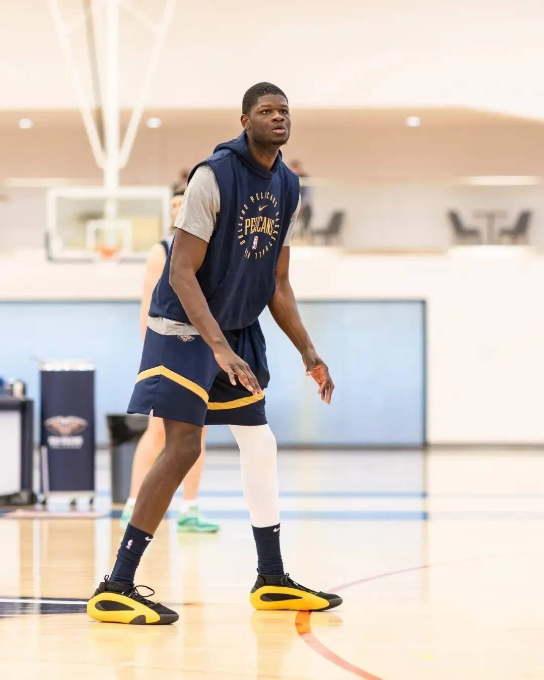 签了班巴, 打过CBA, BA打球 签了班巴, 打过CBA, BA打球